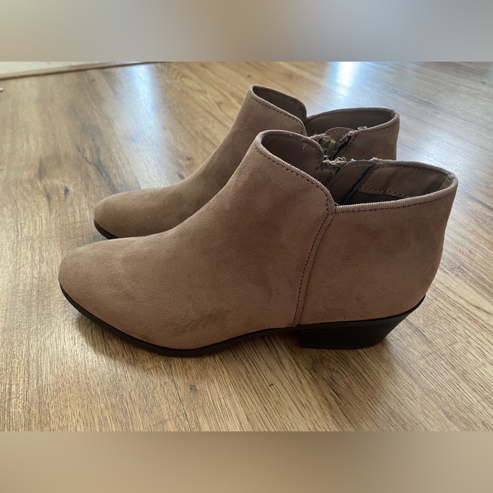 Style & Co Booties Light Tan Suede Women’s Shoe Size 5.5